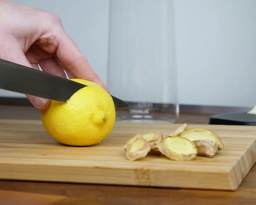 mySodapop JOY FASHION: Zitrone und Ingwer schneiden
