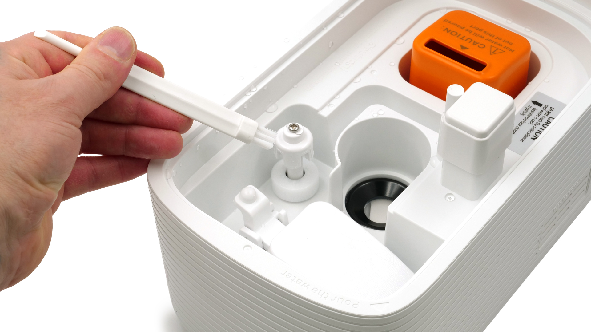 Das Modell von vorne vor weißem Hintergrund.