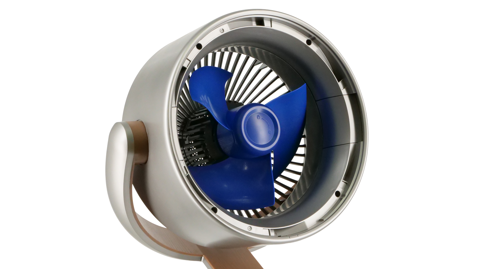 Das enge Gitter vor den Rotorblättern aus der Nähe.