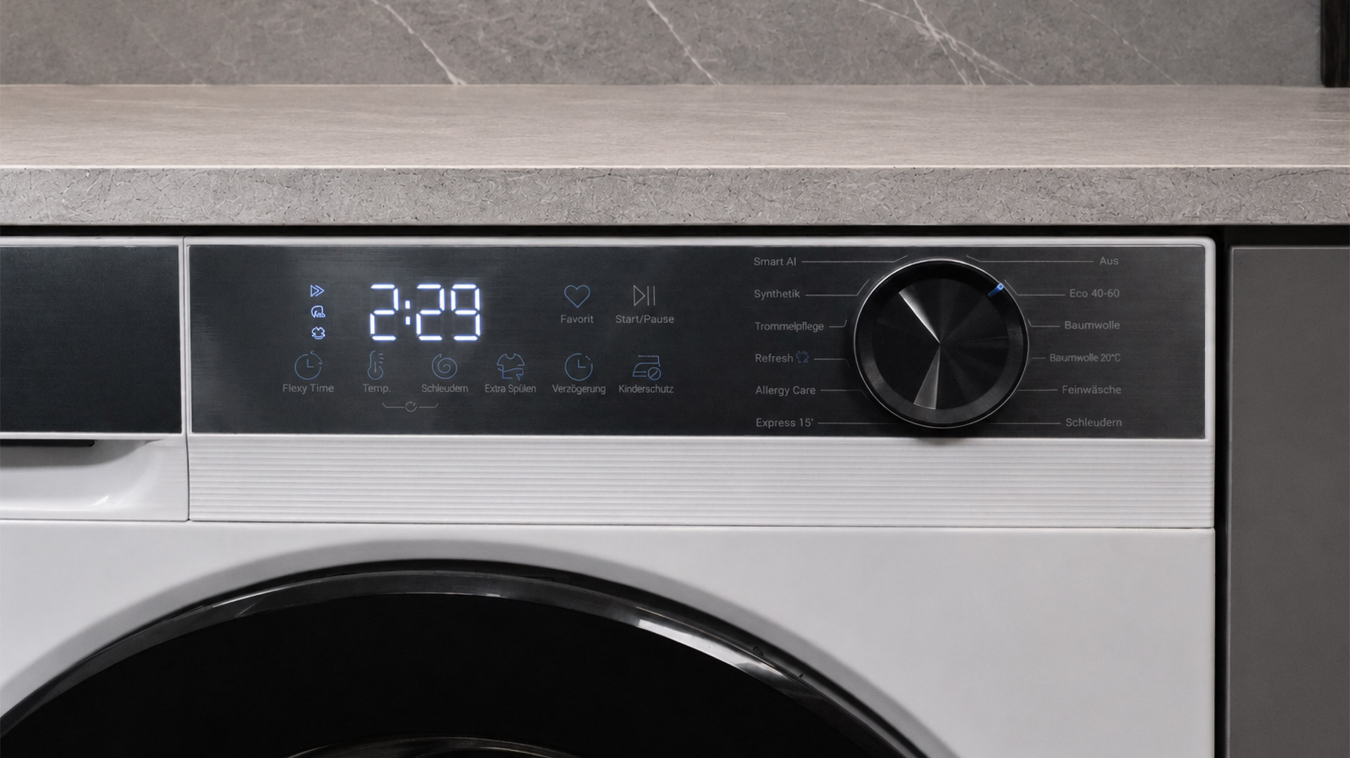 Bedienfeld und Display der Haier HW80-BP14637T