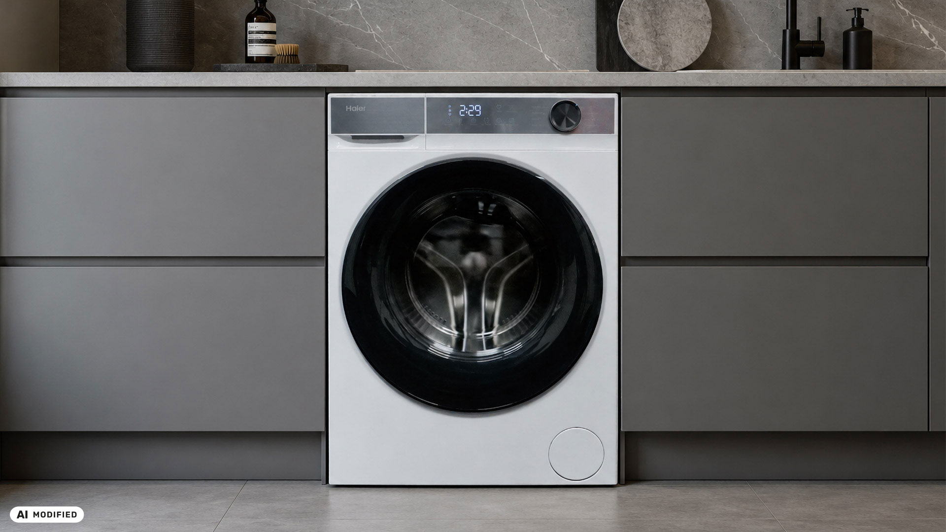Haier HW80-BP14637T Frontansicht und Trommel